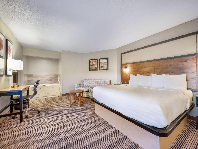 AmericInn by Wyndham Wisconsin Dells image