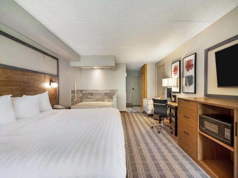 AmericInn by Wyndham Wisconsin Dells image