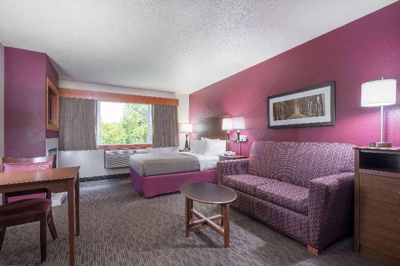 AmericInn by Wyndham Baldwin image
