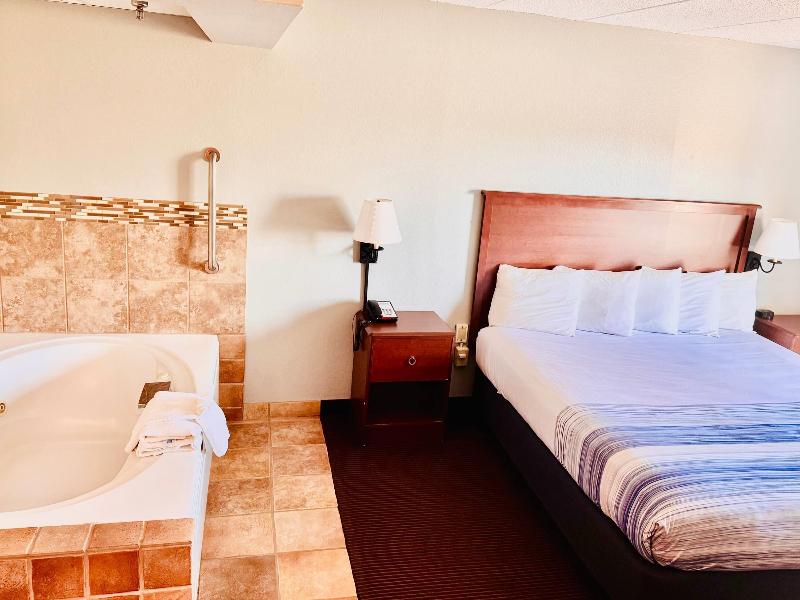 AmericInn by Wyndham Stillwater image