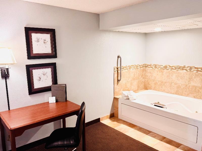 AmericInn by Wyndham Stillwater image