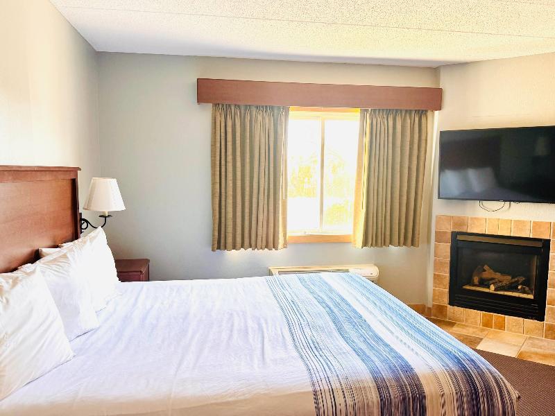 AmericInn by Wyndham Stillwater image