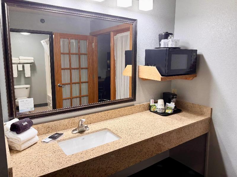AmericInn by Wyndham Stillwater image