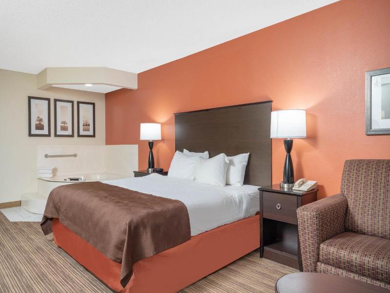 AmericInn by Wyndham Rogers image