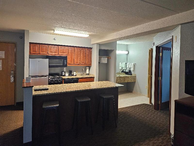 AmericInn by Wyndham Marshall image