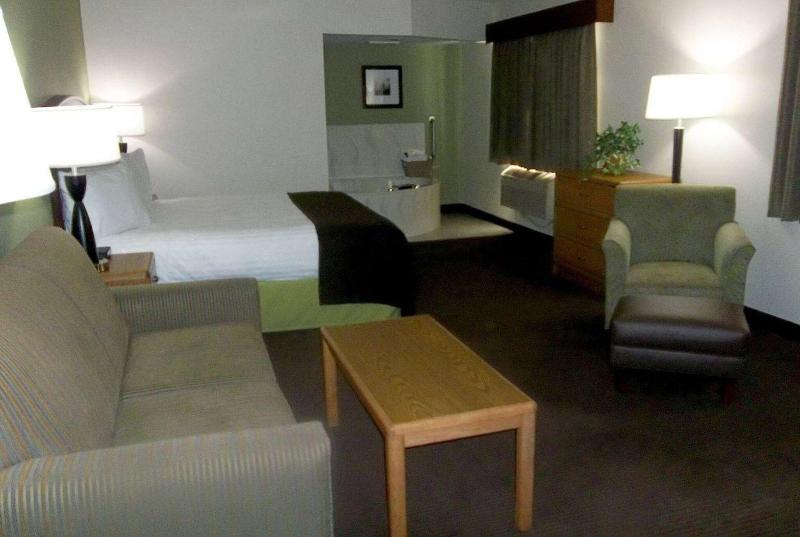 Americinn By Wyndham Grand Rapids image