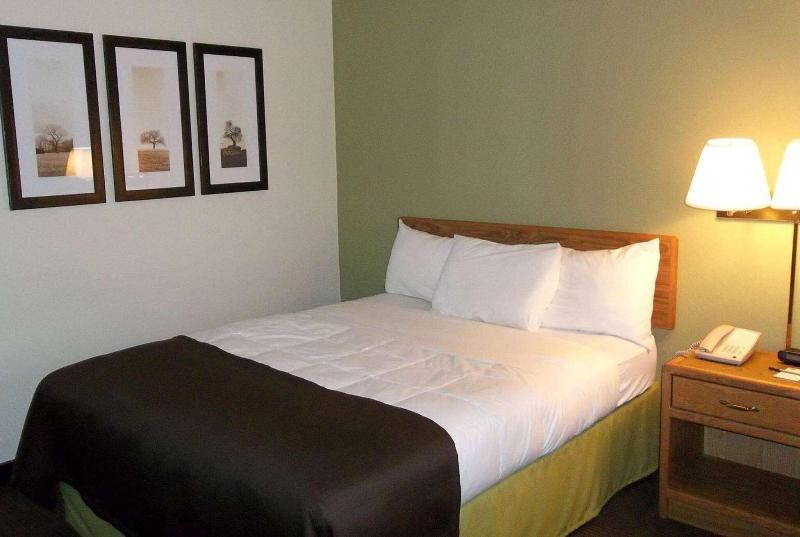 Americinn By Wyndham Grand Rapids image