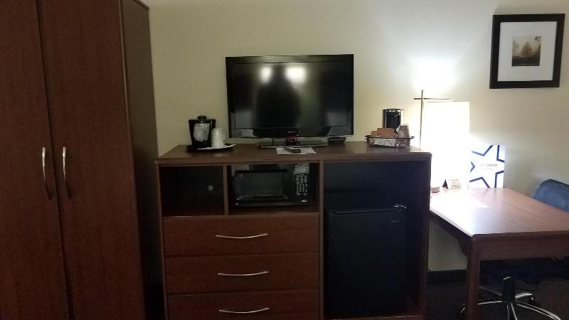 Americinn By Wyndham Grand Rapids image