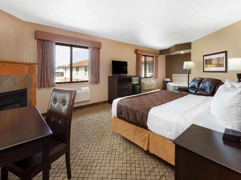 AmericInn by Wyndham Hartford WI image