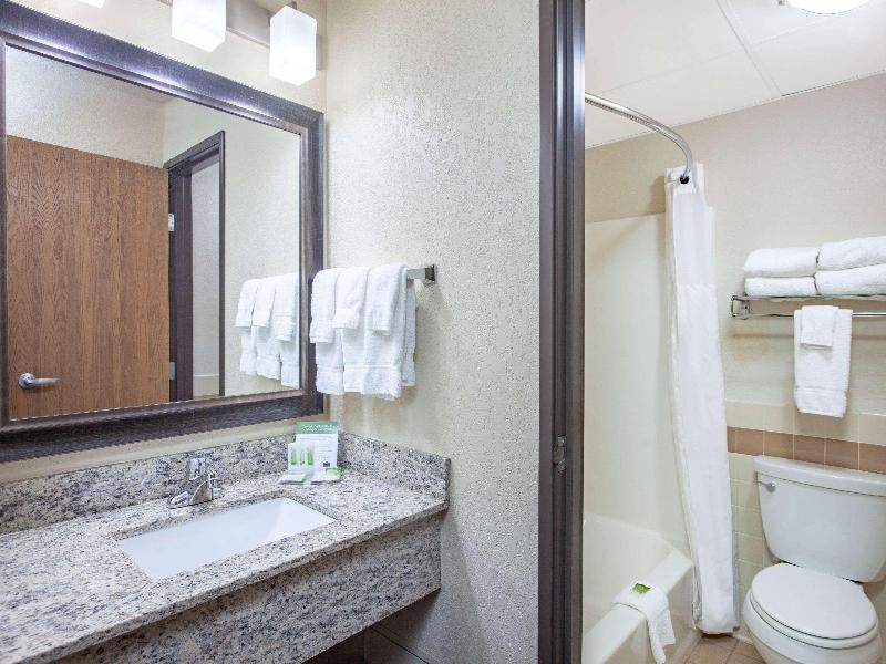 Americinn By Wyndham Mankato Event Center image