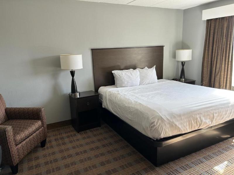 AmericInn by Wyndham Ottumwa image