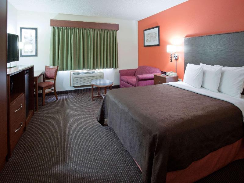 AmericInn by Wyndham Coon Rapids image