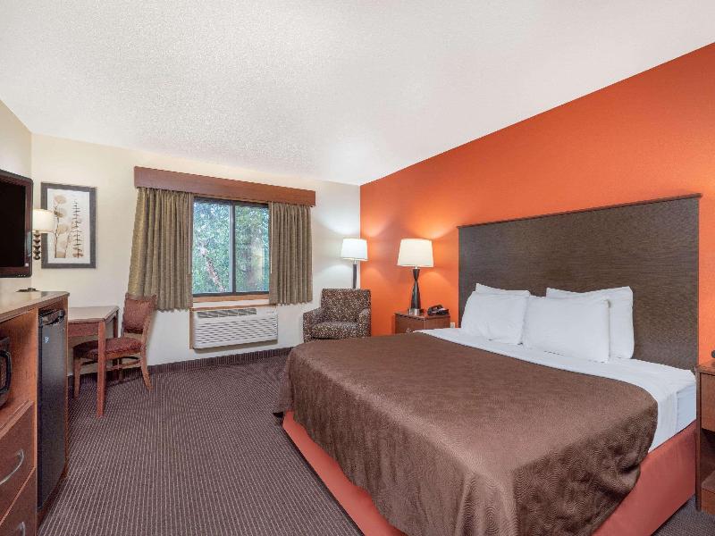 AmericInn by Wyndham Coon Rapids image