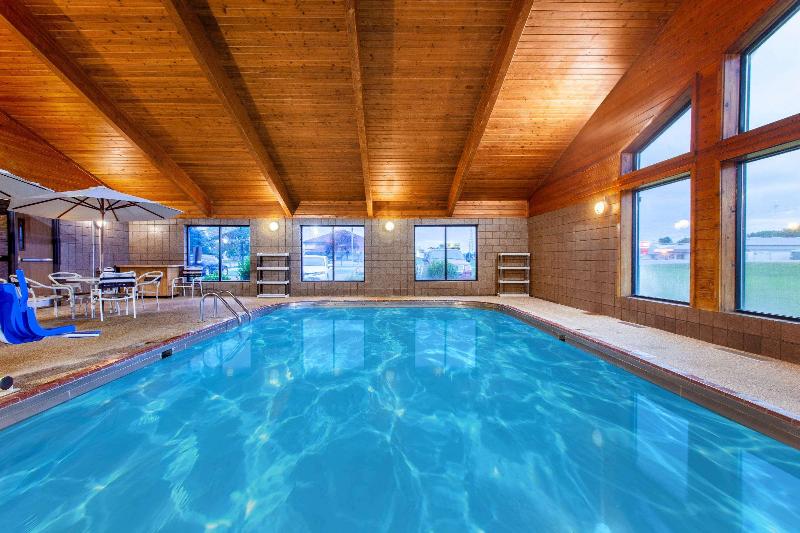 Americinn By Wyndham Willmar image
