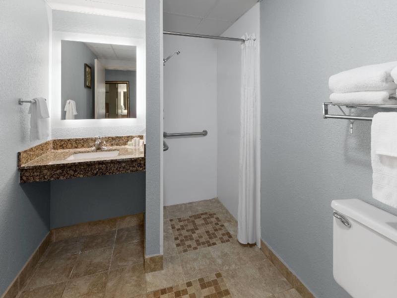 AmericInn by Wyndham Chippewa Falls image