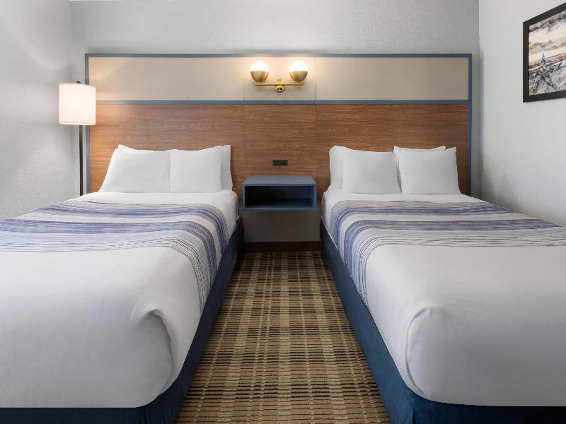 AmericInn by Wyndham Chippewa Falls image