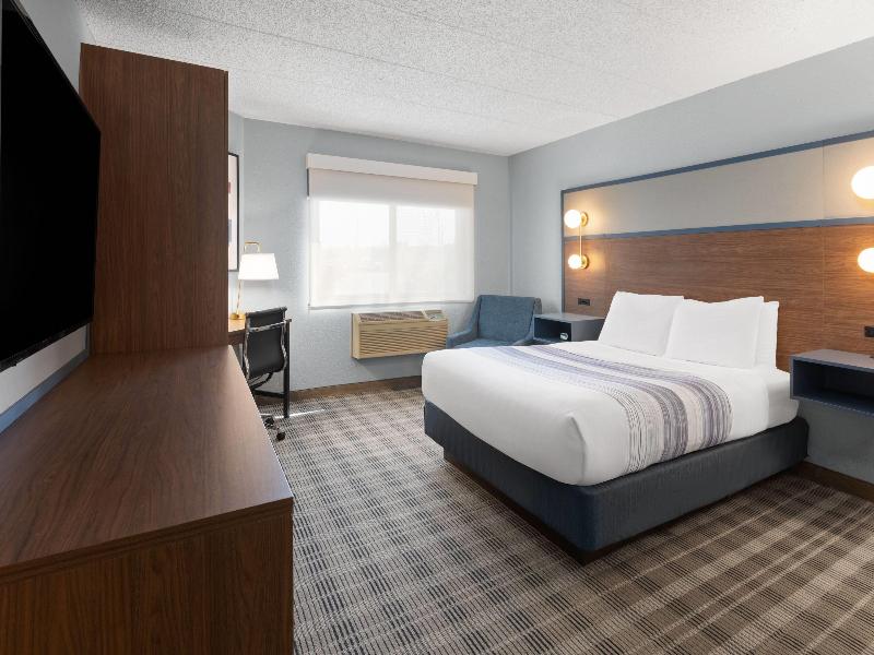 AmericInn by Wyndham Chippewa Falls image