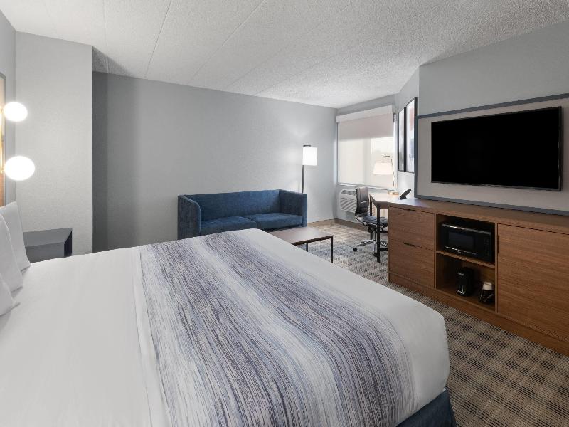AmericInn by Wyndham Chippewa Falls image