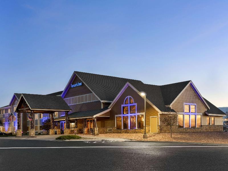 AmericInn by Wyndham Near University of Wyoming