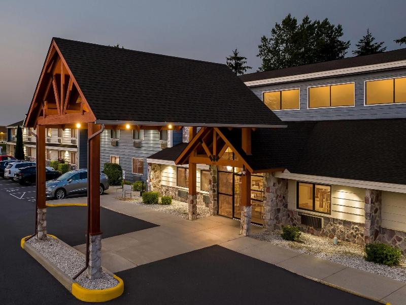 AmericInn by Wyndham Sturgeon Bay