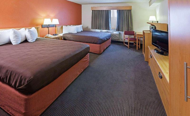 AmericInn by Wyndham Sturgeon Bay image