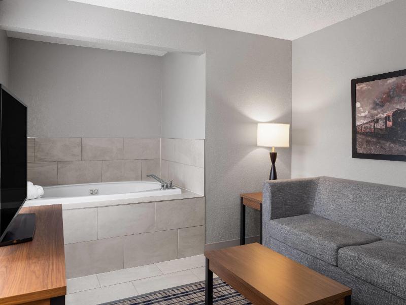 Americinn By Wyndham Alexandria image
