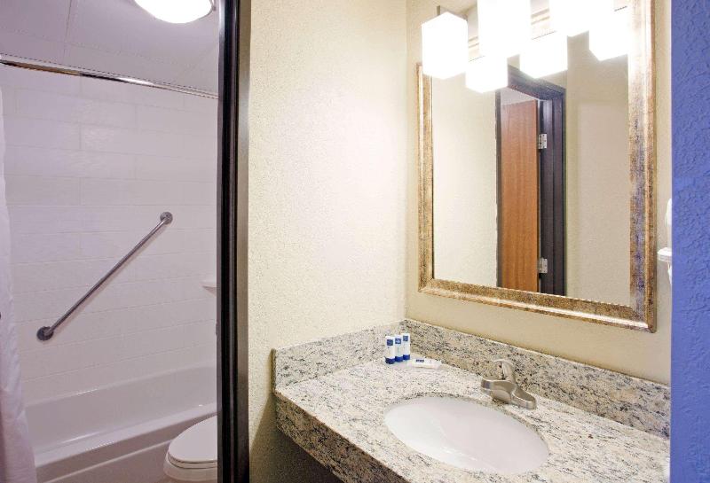 Americinn By Wyndham Alexandria image