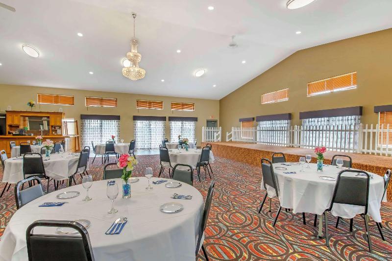 Comfort Inn Suites image