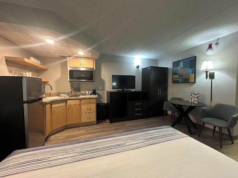 AmericInn by Wyndham Menominee image