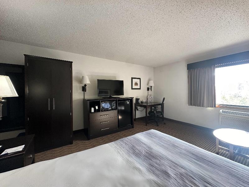 AmericInn by Wyndham Menominee image