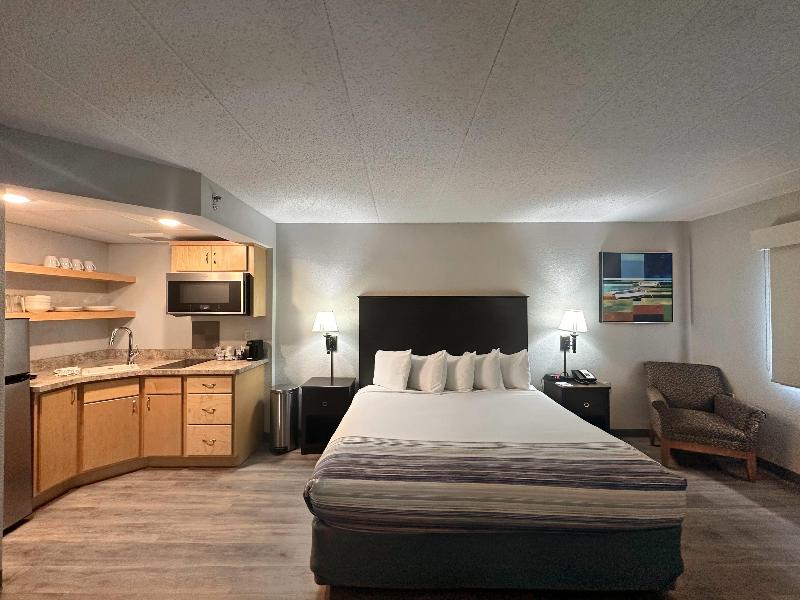 AmericInn by Wyndham Menominee image