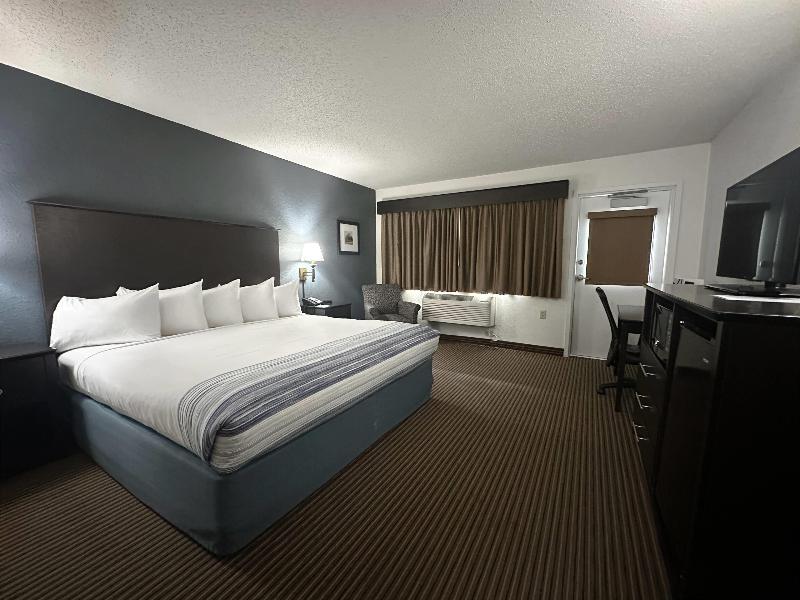 AmericInn by Wyndham Menominee image