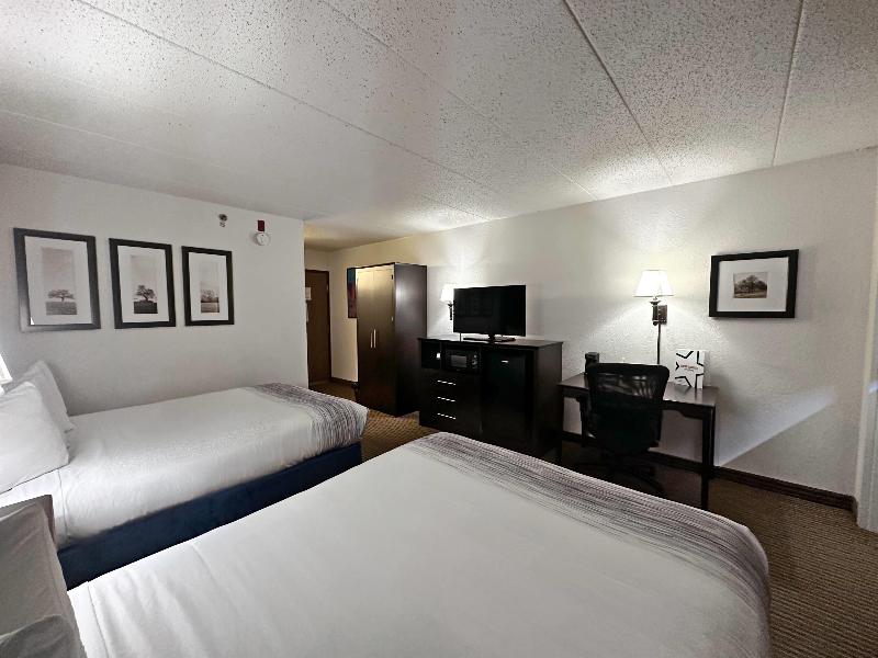 AmericInn by Wyndham Menominee image