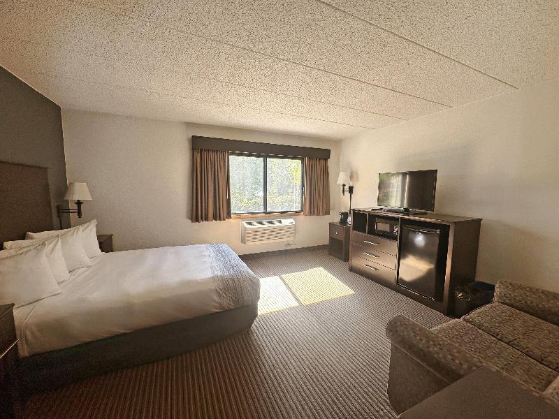 AmericInn by Wyndham Menominee image