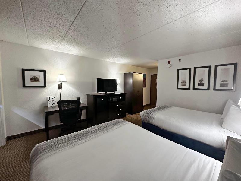 AmericInn by Wyndham Menominee image