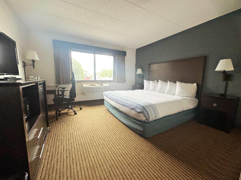 AmericInn by Wyndham Menominee image