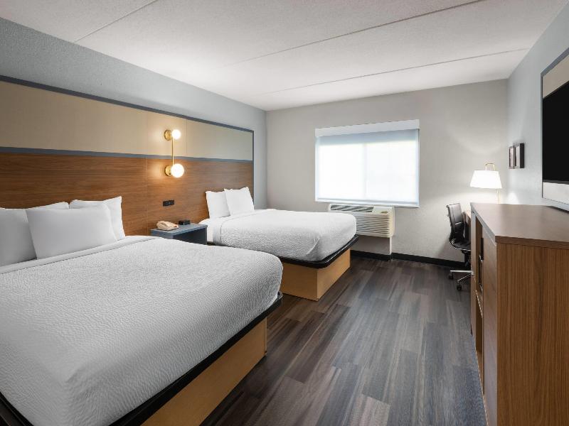 AmericInn by Wyndham Douglas/Saugatuck image