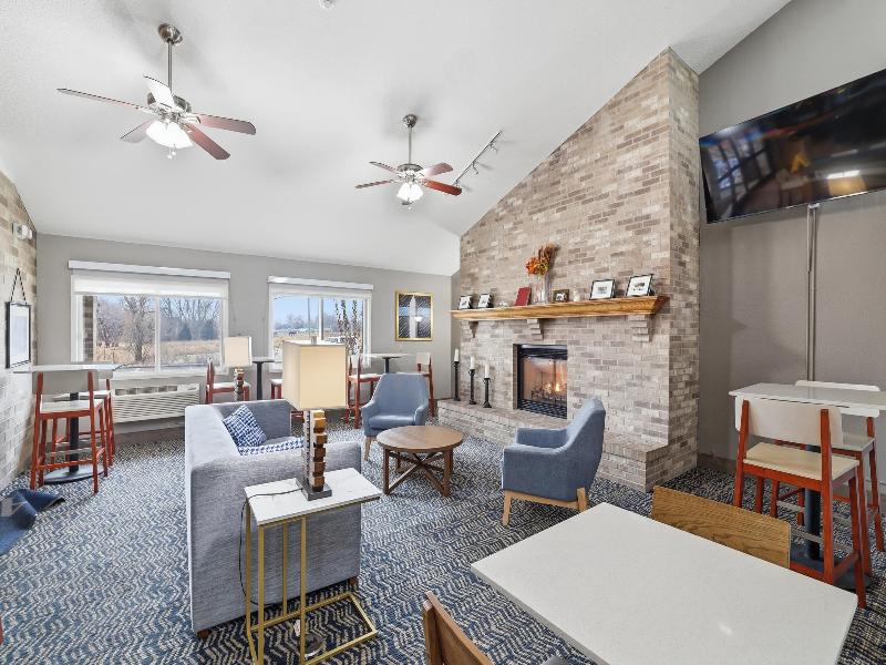 AmericInn by Wyndham White Bear Lake St. Paul image