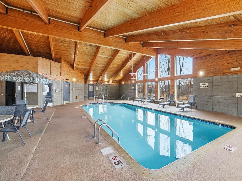 AmericInn by Wyndham White Bear Lake St. Paul image