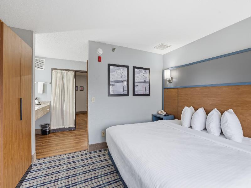 AmericInn by Wyndham White Bear Lake St. Paul image