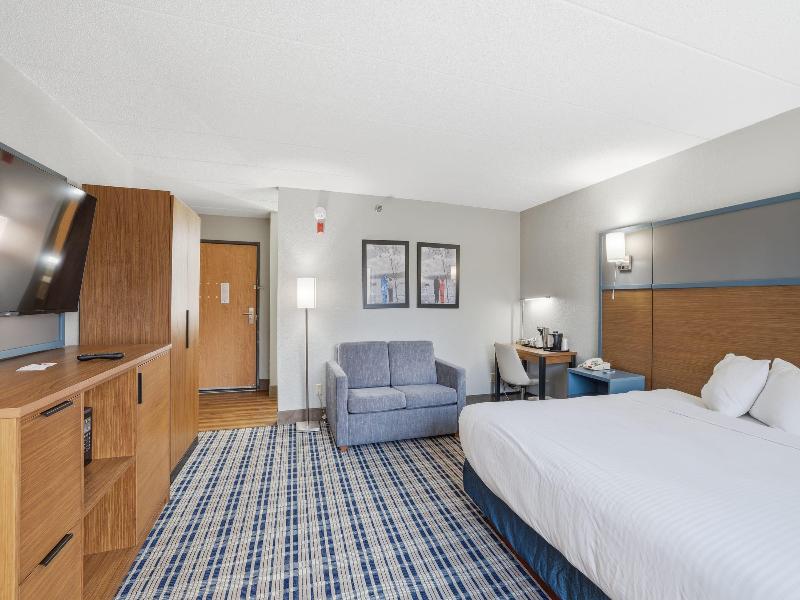 AmericInn by Wyndham White Bear Lake St. Paul image