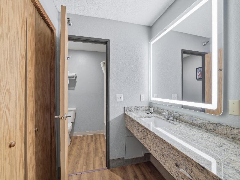AmericInn by Wyndham White Bear Lake St. Paul image
