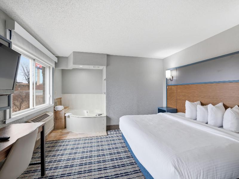 AmericInn by Wyndham White Bear Lake St. Paul image