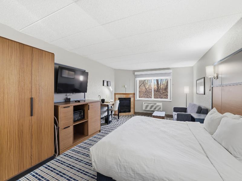AmericInn by Wyndham White Bear Lake St. Paul image