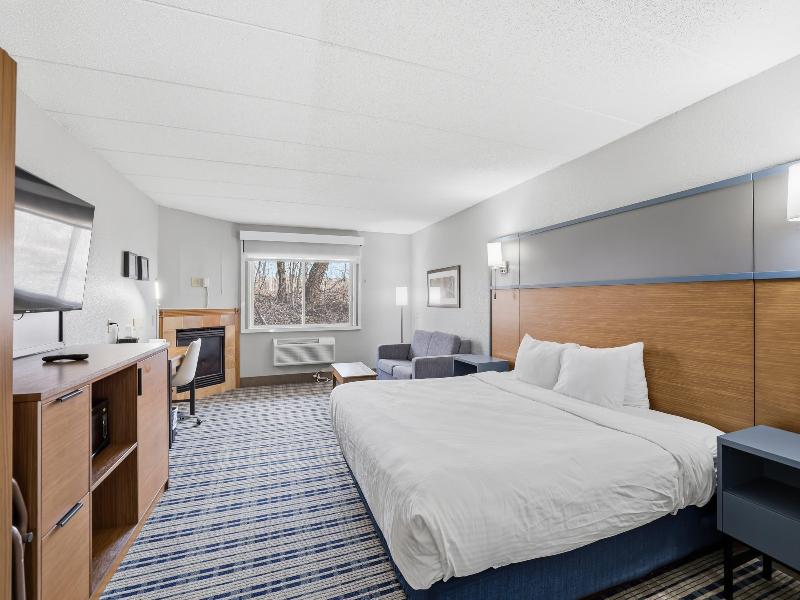 AmericInn by Wyndham White Bear Lake St. Paul image