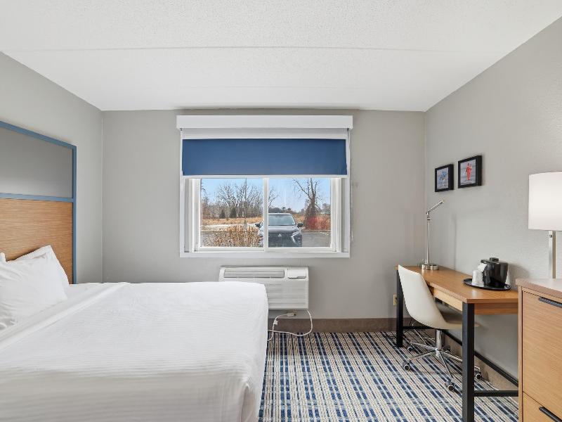 AmericInn by Wyndham White Bear Lake St. Paul image