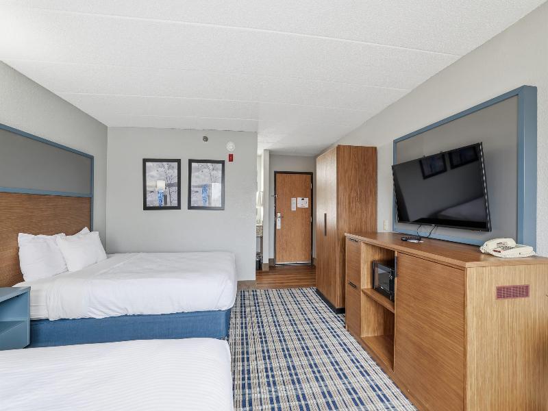AmericInn by Wyndham White Bear Lake St. Paul image