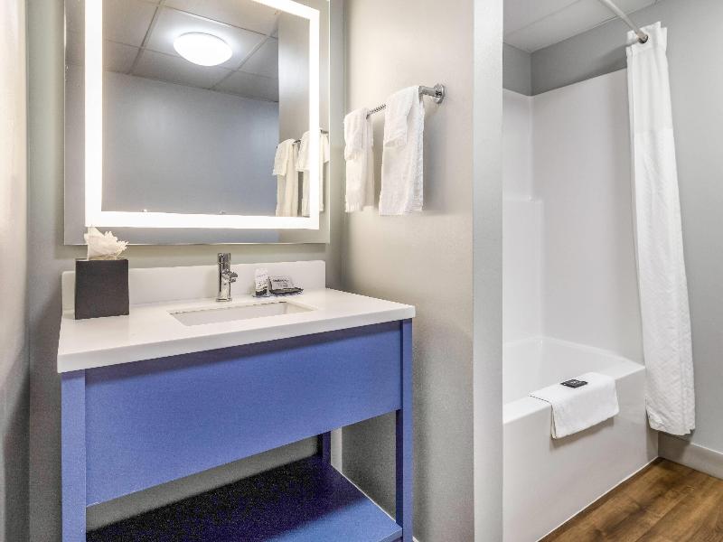 SUITE TWO QUEEN BEDS PREMIER — photo 5