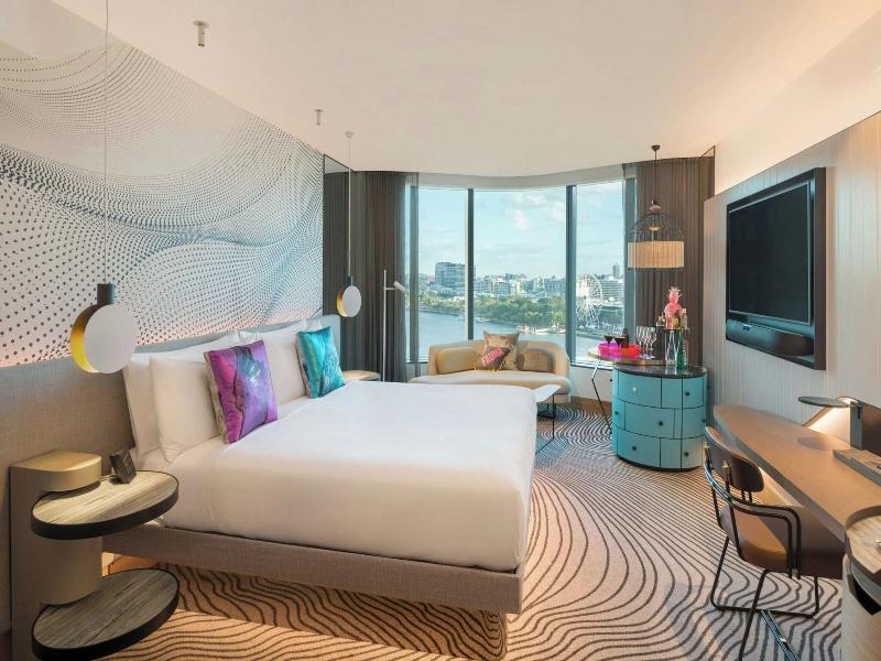 W Brisbane image