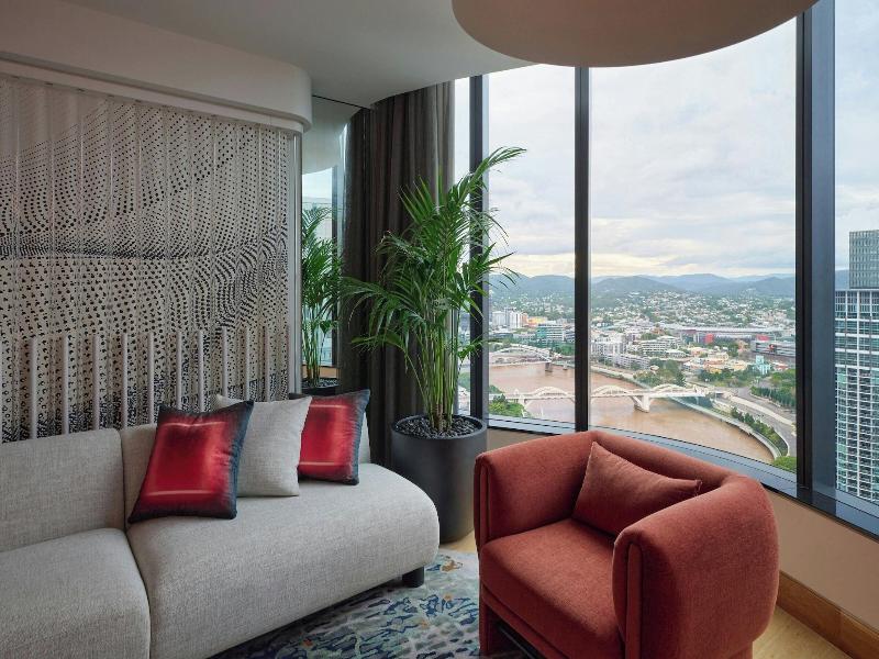W Brisbane image